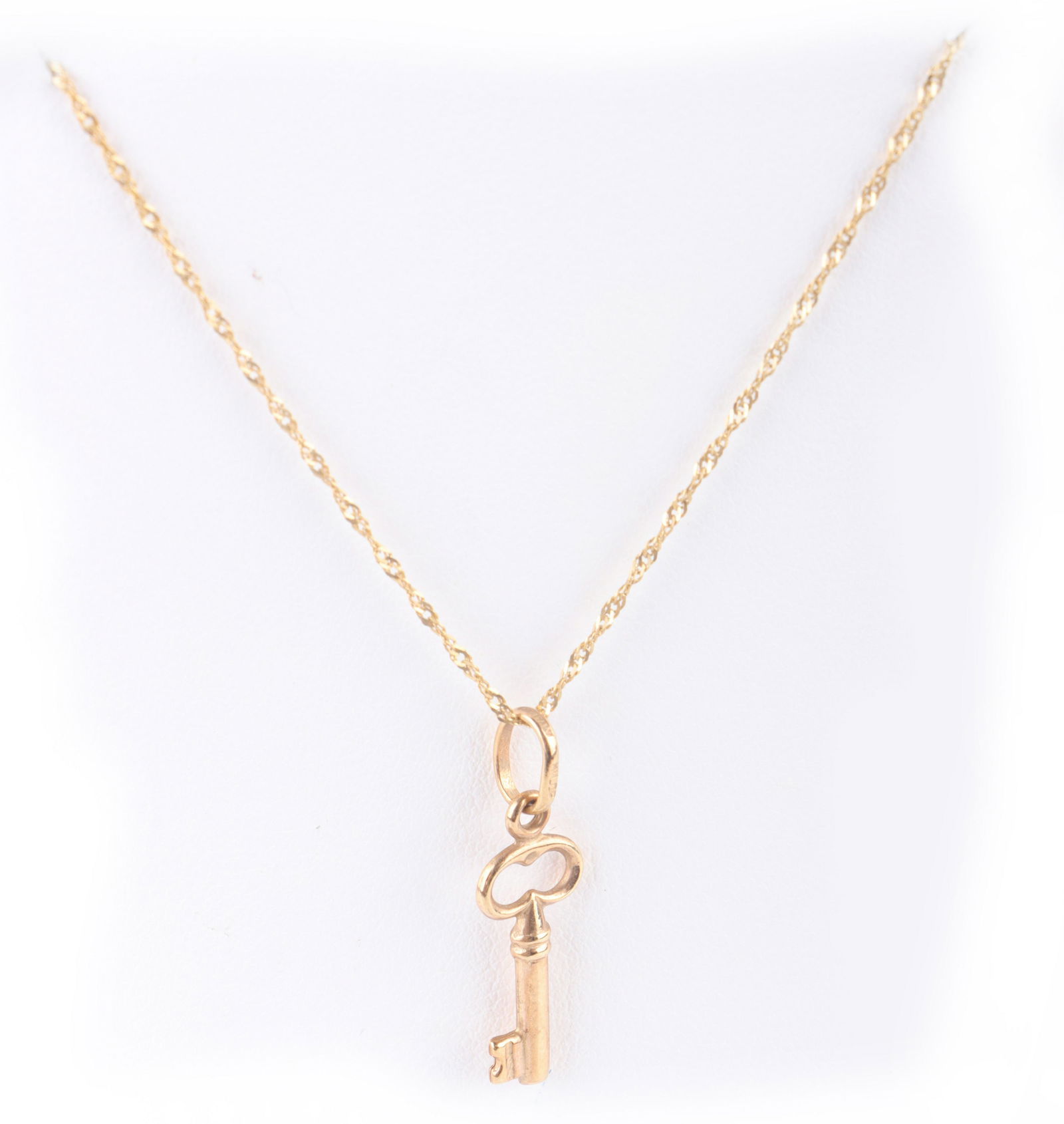 18K YELLOW GOLD NECKLACE W/ 14K GOLD PENDANT (1 of 3)