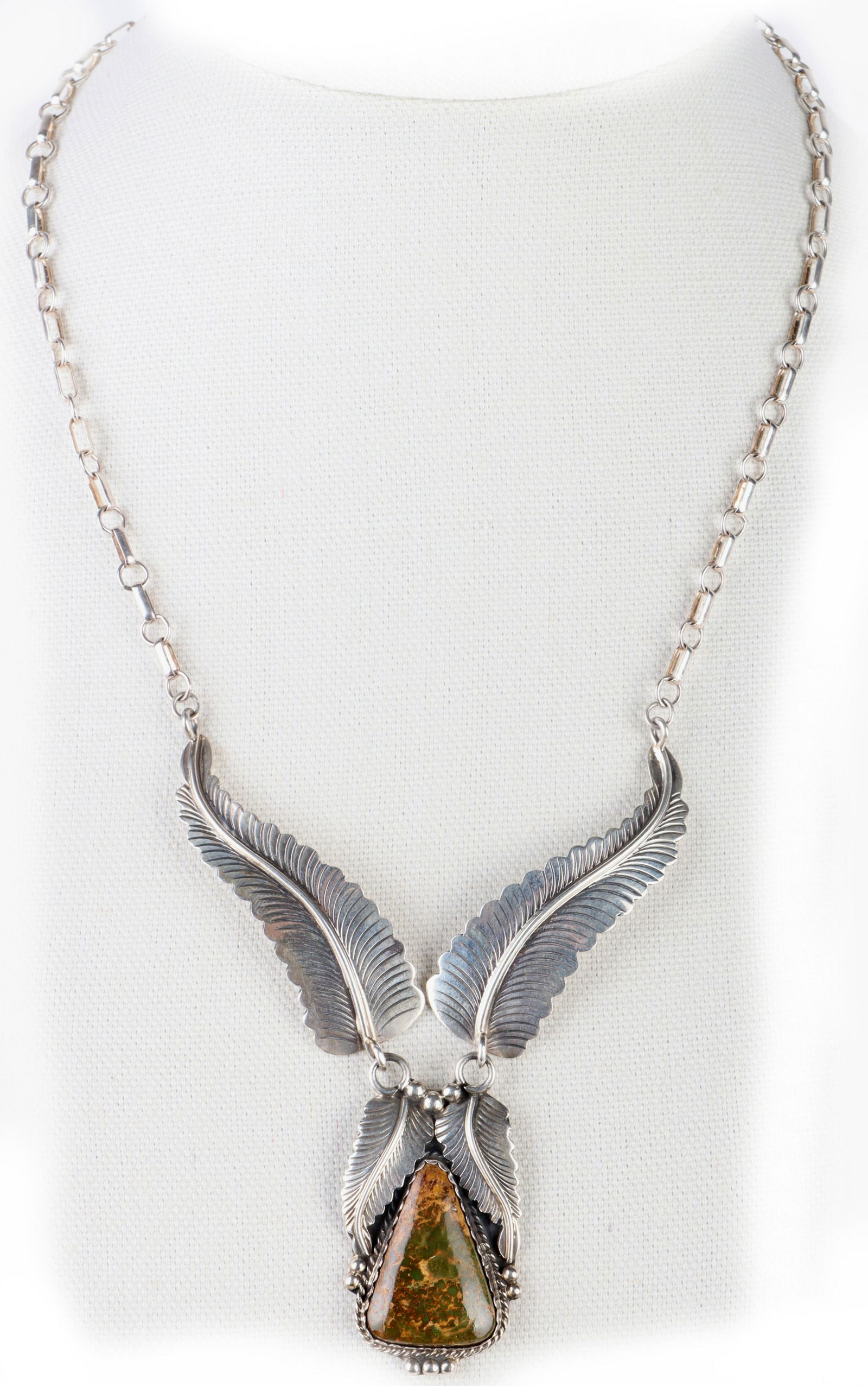 STERLING SOUTHWEST NAVAJO LADIES JASPER NECKLACE (1 of 3)