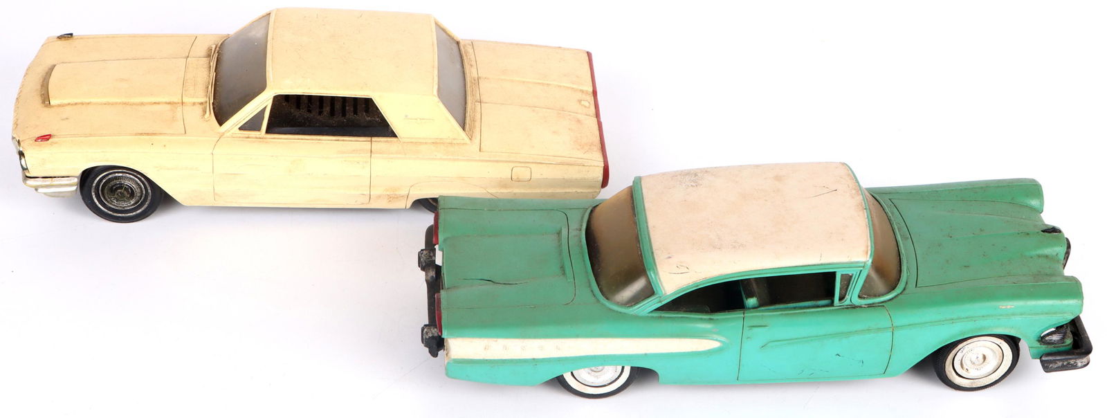 EDSEL PROMO & RADIO PHILCO THUNDERBIRD MODEL CARS (1 of 7)