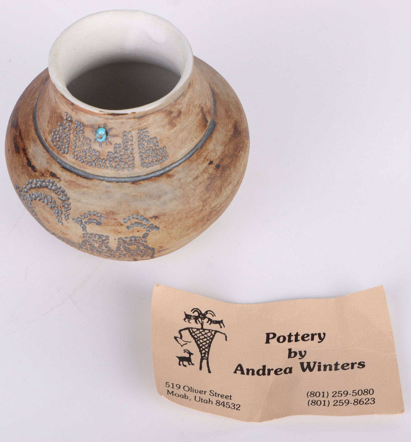 ANDREA WINTERS VASE NATIVE AMERICAN MOAB UTAH (1 of 4)