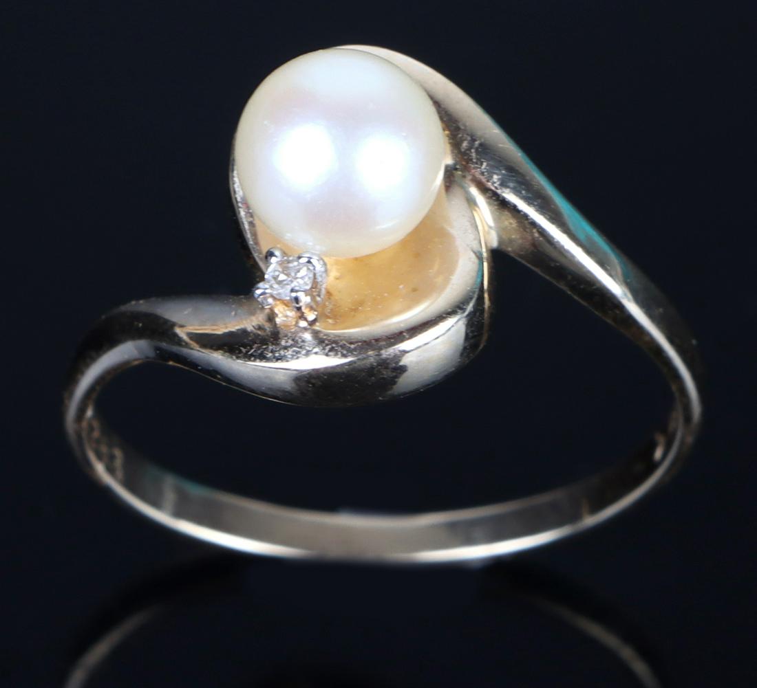 14K YELLOW GOLD LADIES PEARL RING (1 of 5)