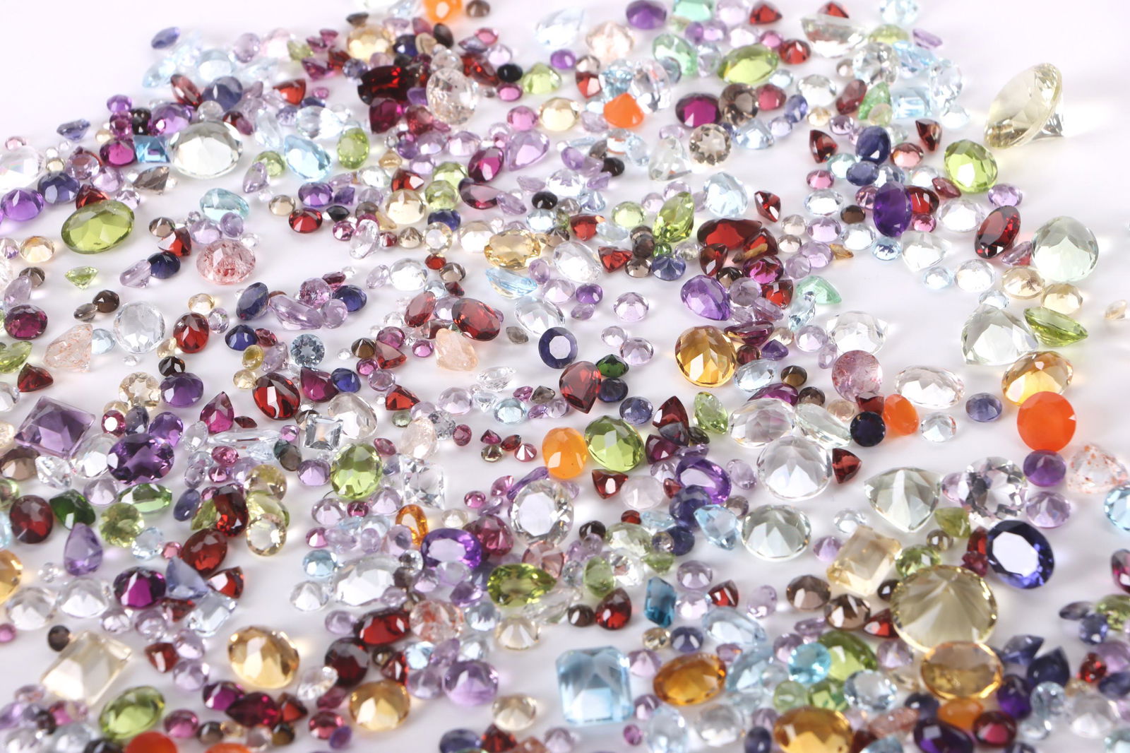 ~360CTW LOOSE SEMI-PRECIOUS CUT GEMSTONES (1 of 5)