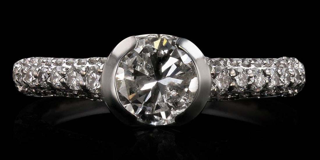 1.30CTW DIAMOND 18K WHITE GOLD RING (1 of 5)