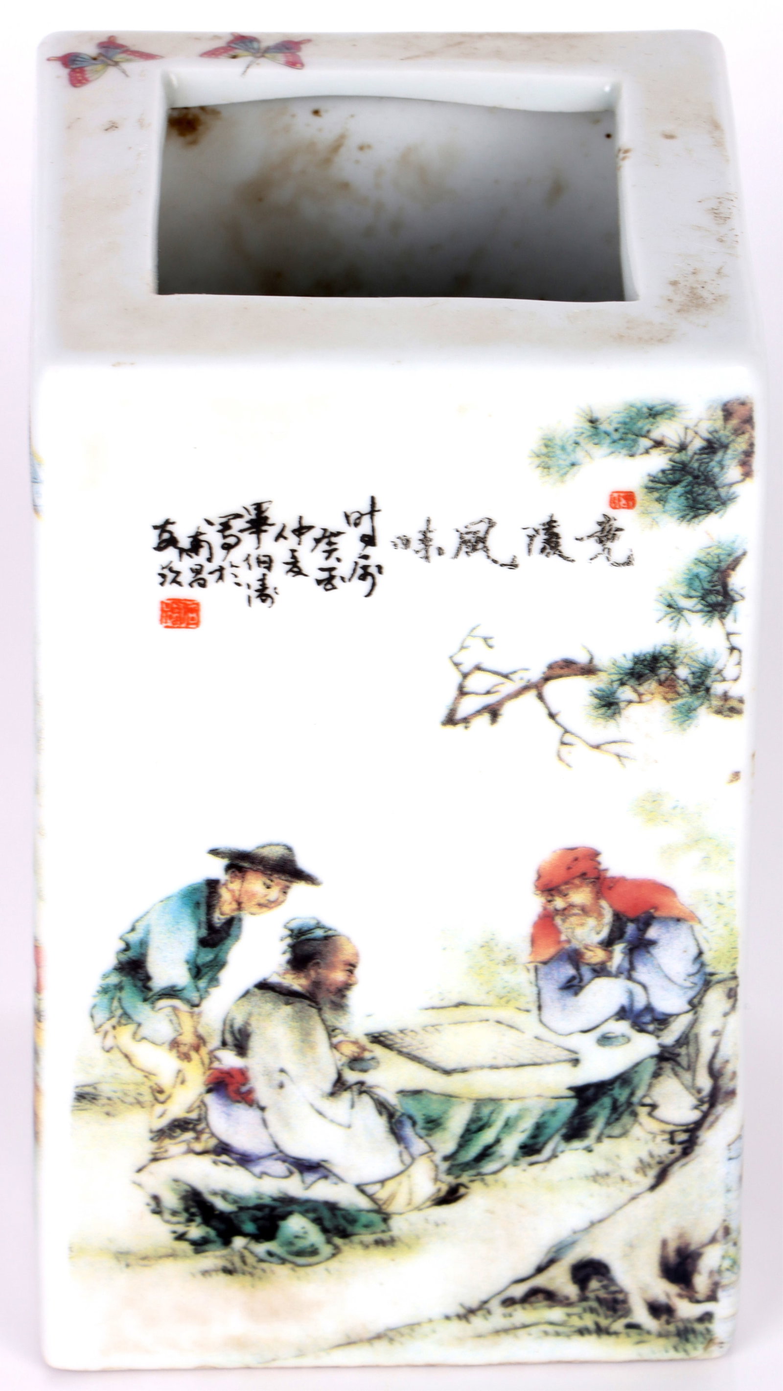 ANTIQUE CHINESE FAMILLE ROSE PORCELAIN BRUSH POT (1 of 5)