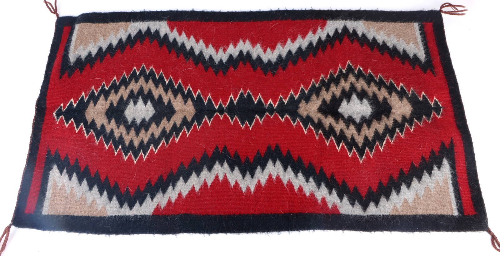 Genuine Handwoven Native American Navajo Rug Auction