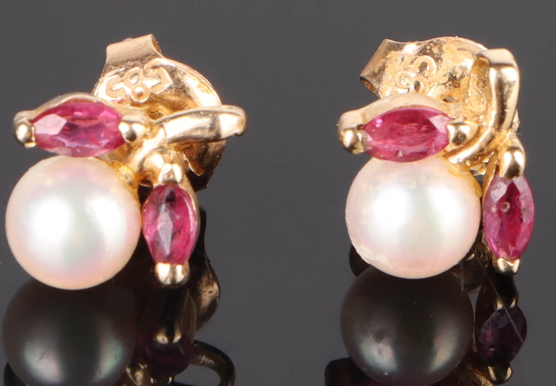 14K YELLOW GOLD PEARL GARNET LADIES STUD EARRINGS (1 of 2)