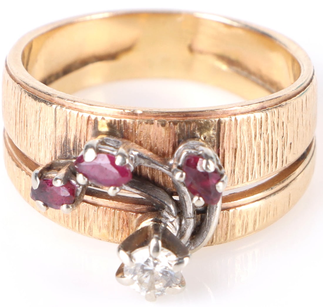 0.15CTW 14K ROSE GOLD RUBY & DIAMOND RING (1 of 4)