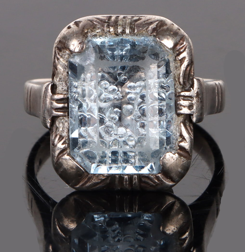 ANTIQUE STERLING SILVER BLUE TOPAZ LADIES RING (1 of 4)