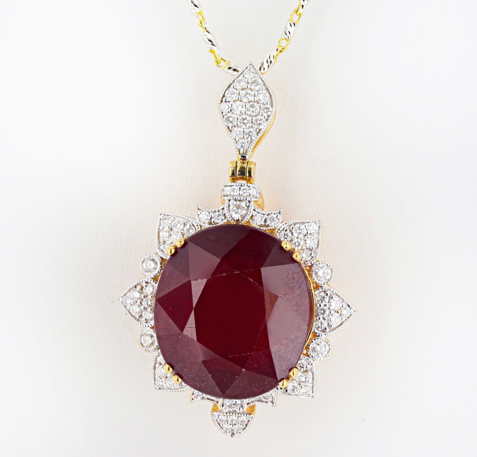 25.00CT RUBY & DIAMOND 18K YELLOW GOLD NECKLACE (1 of 4)