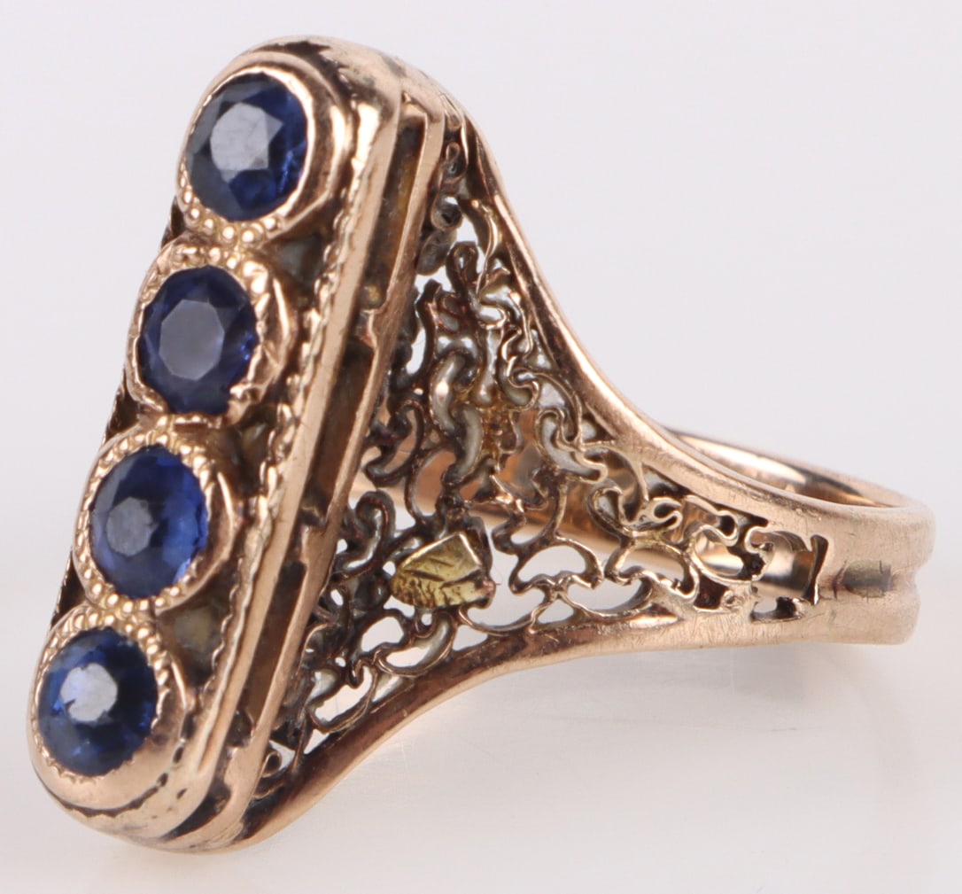 .4CTW SAPPHIRE 10K GOLD VINTAGE RING (1 of 3)