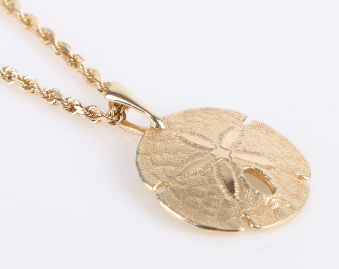 14K YELLOW GOLD NECKLACE W/ SAND DOLLAR PENDANT (1 of 4)