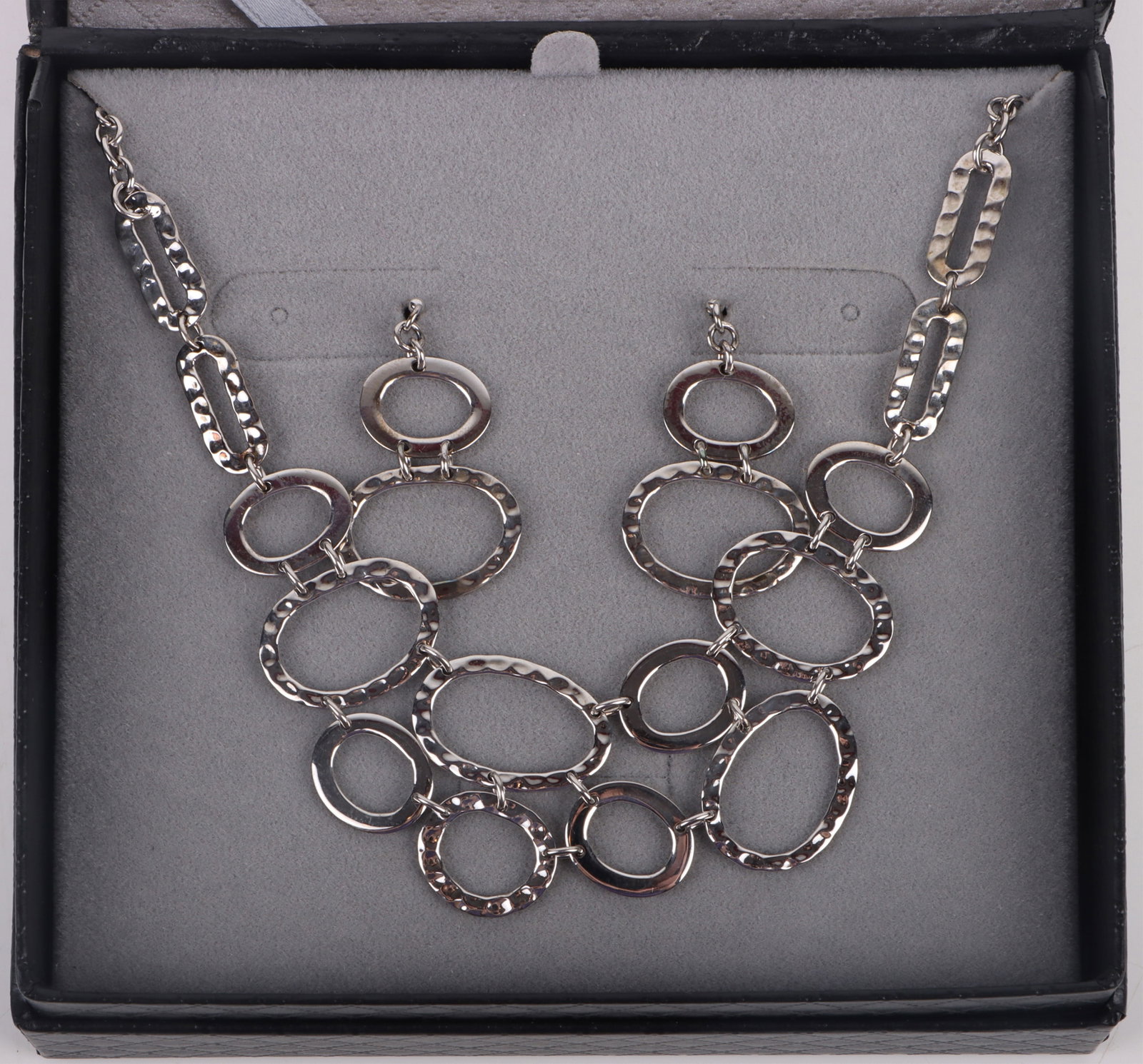 STERLING SILVER LADIES EARRINGS & NECKLACE SET (1 of 5)