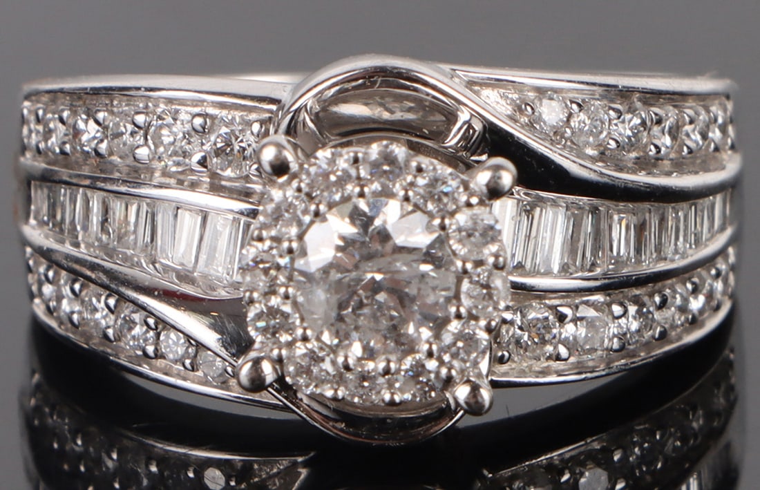 10K WHITE GOLD DIAMOND LADIES RING (1 of 4)
