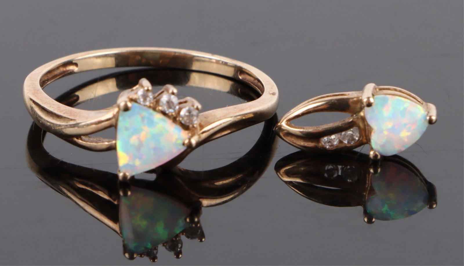 10K YELLOW GOLD OPAL MATCHING RING & PENDANT (1 of 3)