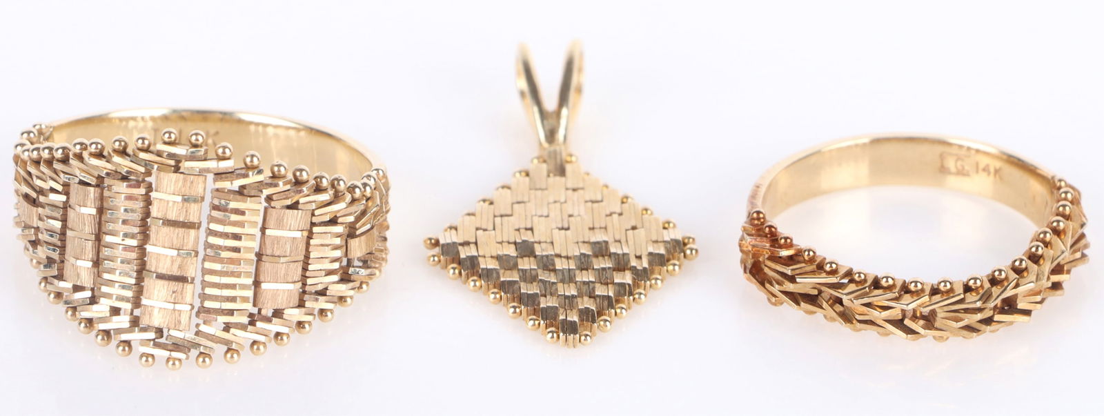 14K GOLD RICCIO MESH RINGS AND PENDANT - LOT OF 3 (1 of 3)