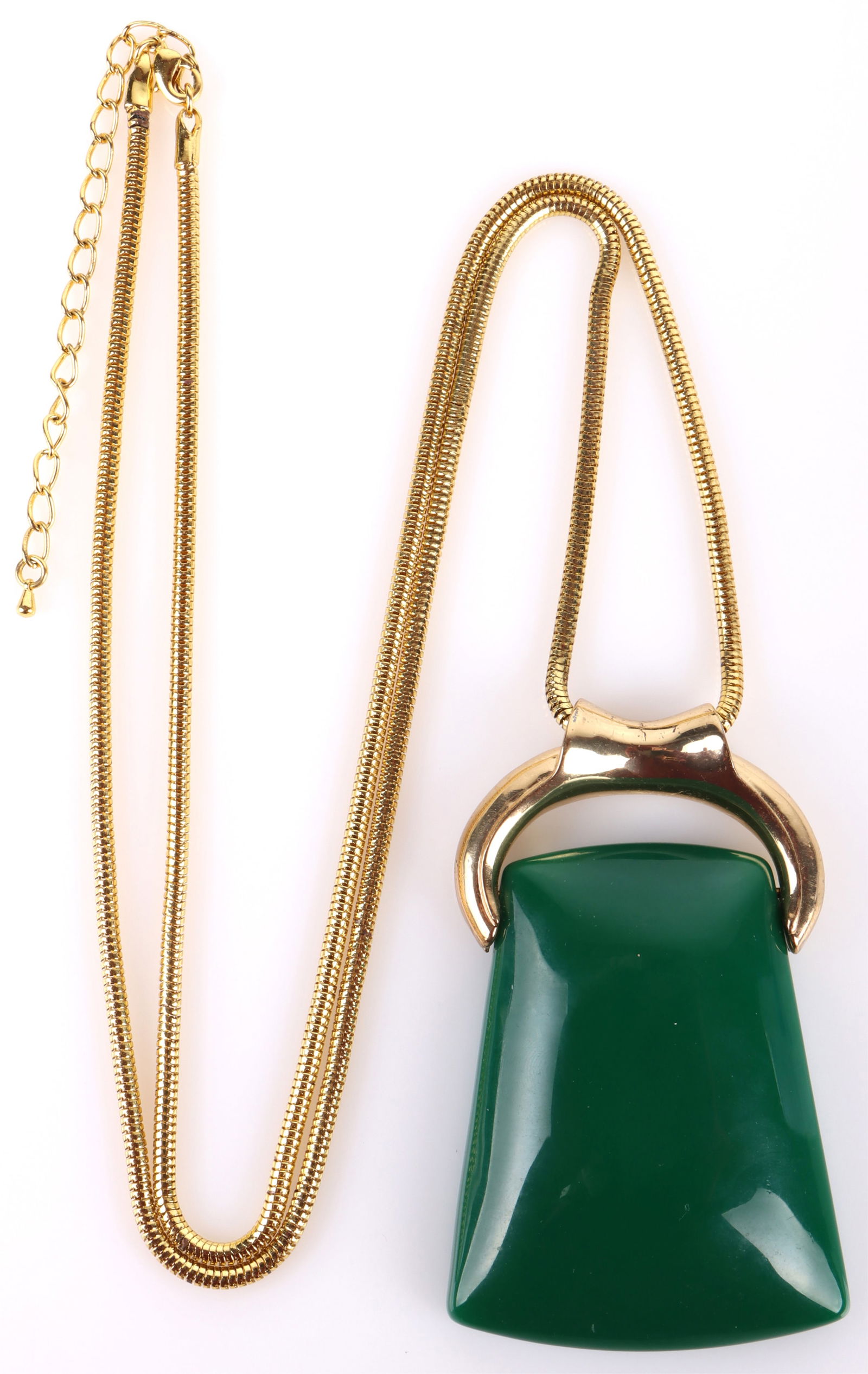 BIJOUX LANVIN PARIS VNTG LUCITE PENDANT NECKLACE: 176115 BIJOUX LANVIN PARIS VNTG LUCITE PENDANT NECKLACE 1970's vintage Bijoux Lanvin Paris lucite pendant necklace. Size: 3.5" Pendant Condition: Very fine (like new)