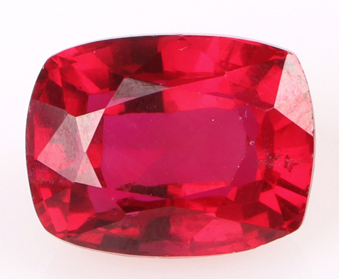 10.65CT CUSHION-CUT RED RUBY LOOSE GEMSTONE (1 of 3)
