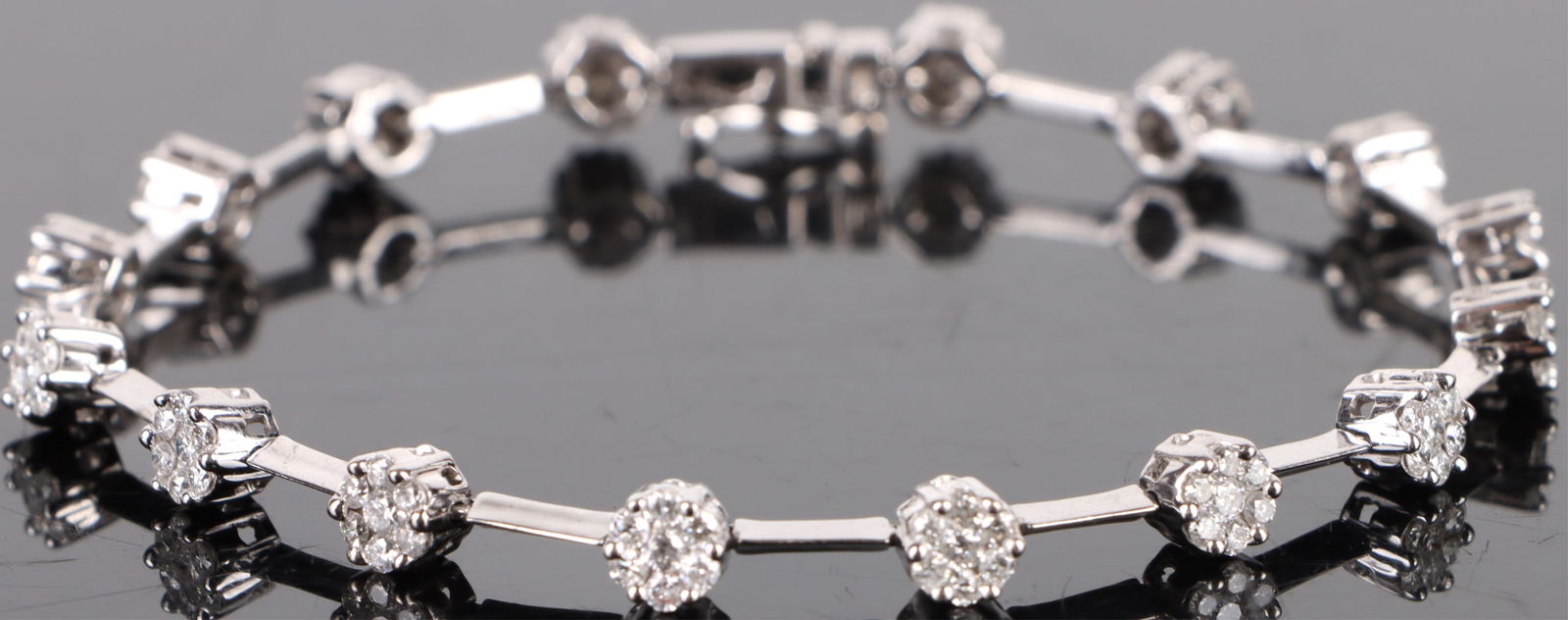 14K WHITE GOLD DIAMOND FLORAL LADIES BRACELET (1 of 3)
