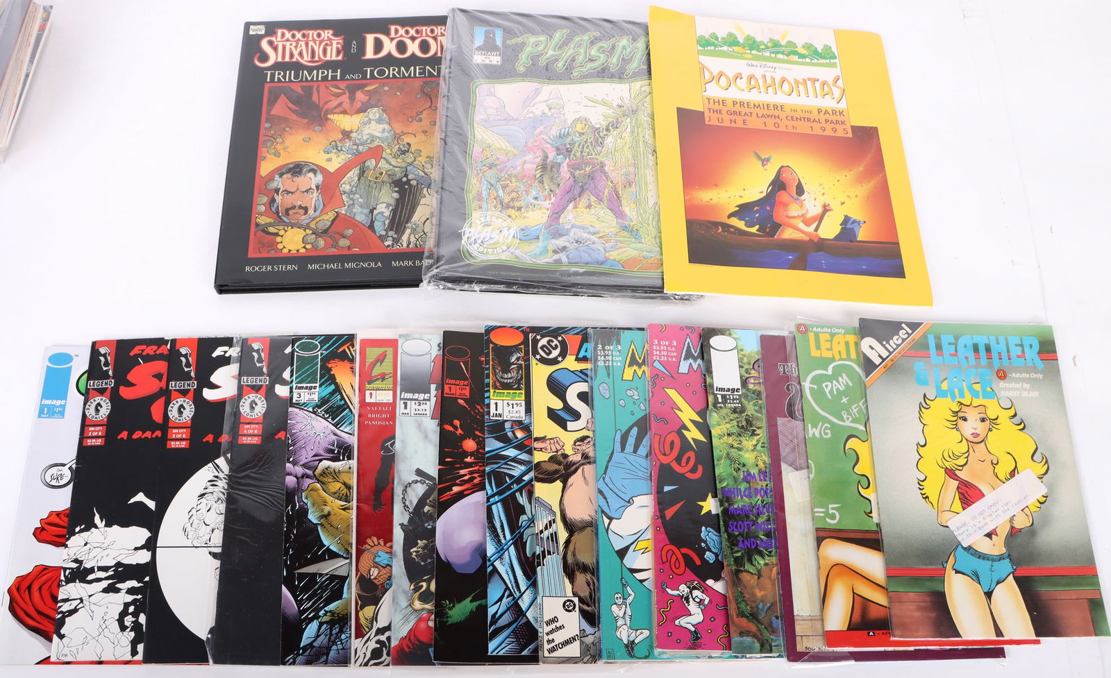 ASSORTED COLLECTIBLE COMIC BOOKS & BOOKS - (19) (1 of 9)