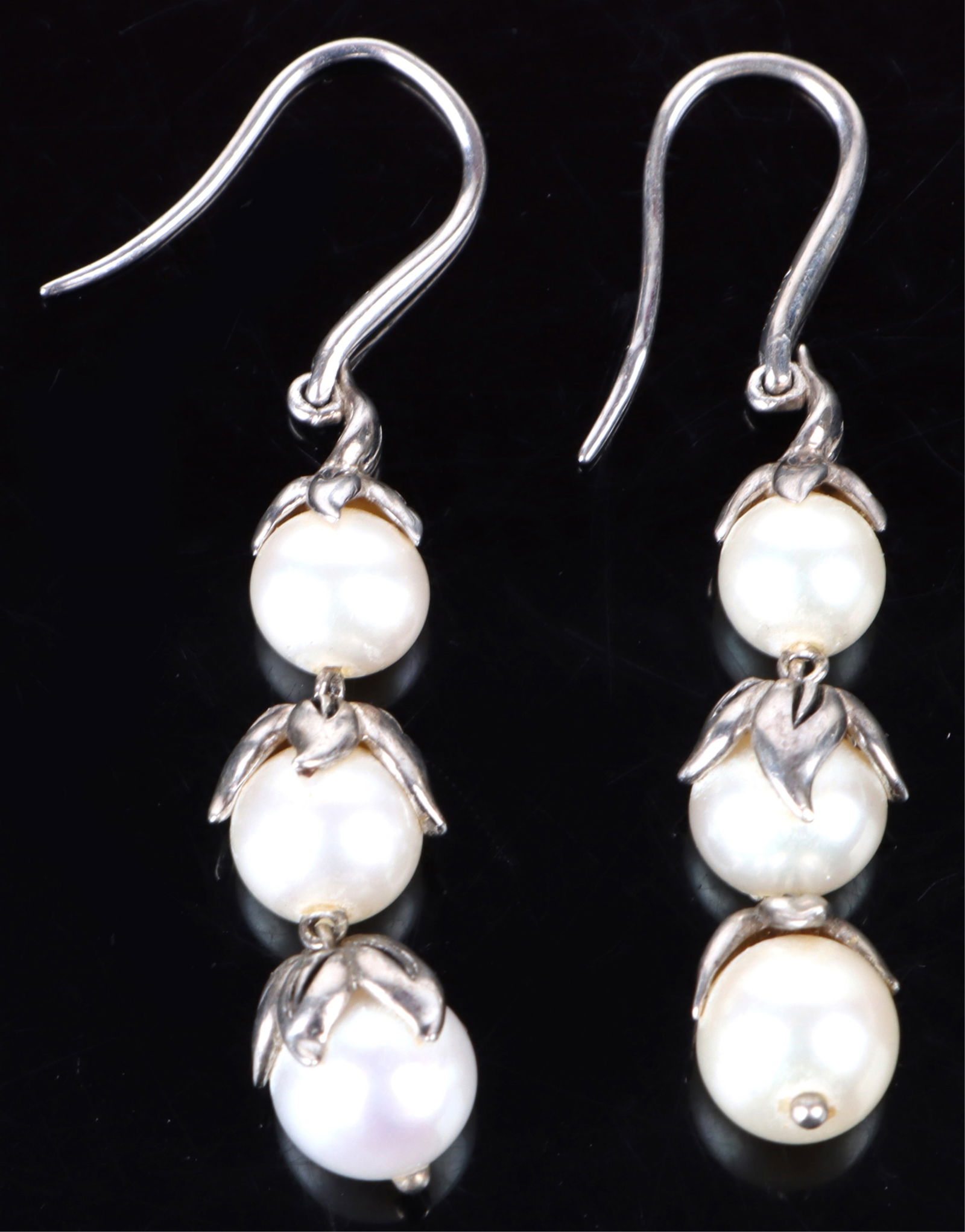 STERLING SILVER WHITE PEARL LADIES EARRINGS (1 of 3)