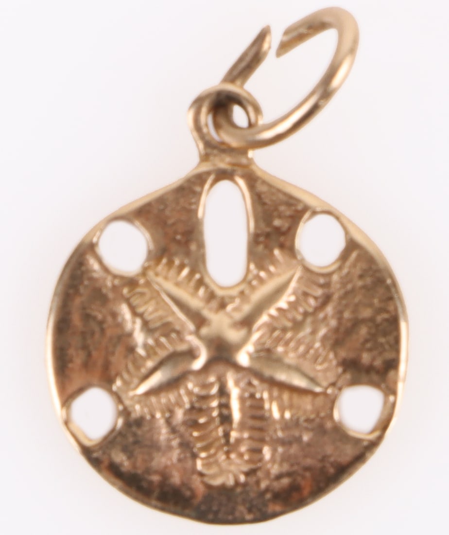 14K YELLOW GOLD SAND DOLLAR LADIES PENDANT (1 of 2)