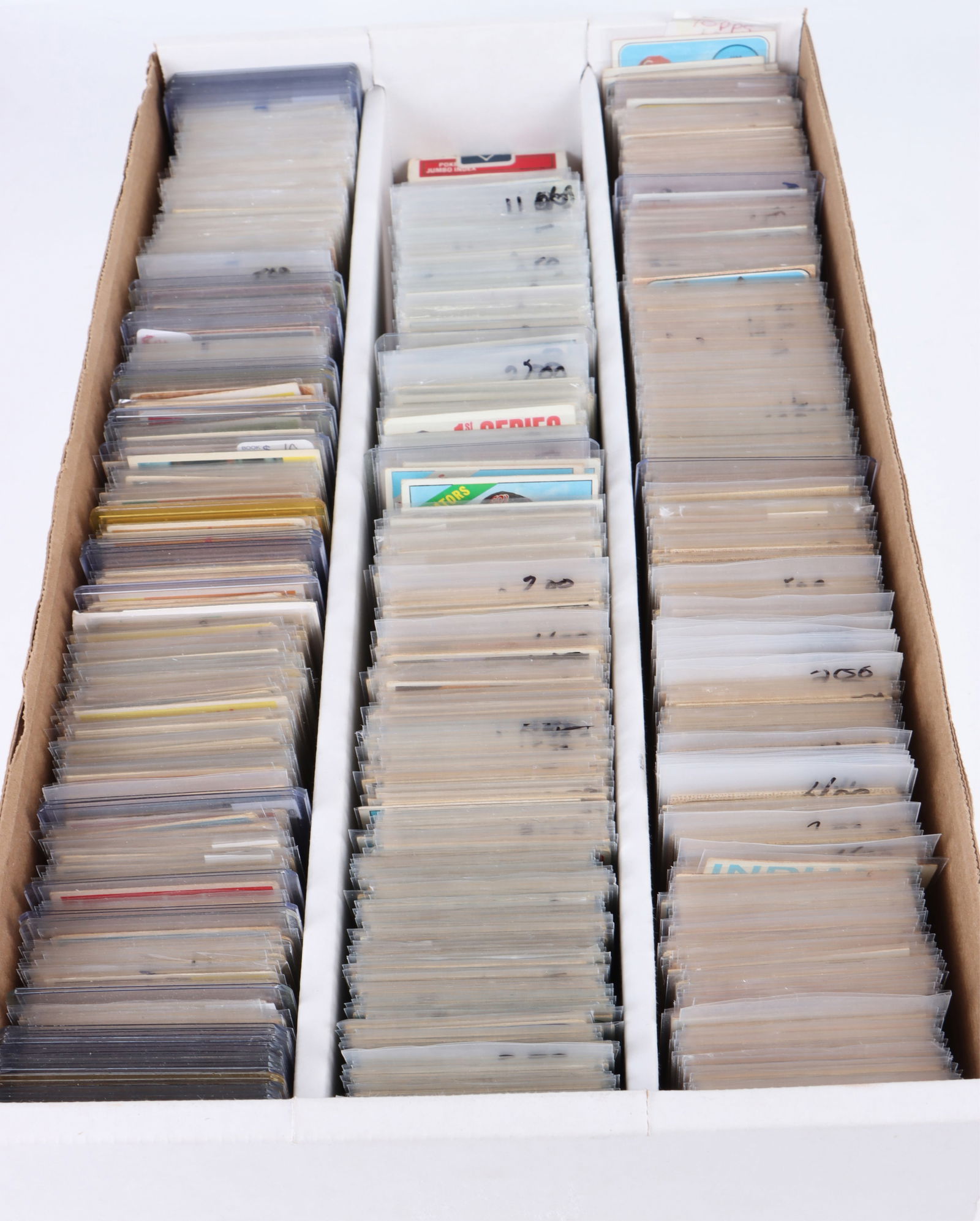 ASSORTED SLABBED BASEBALL CARDS FROM 1957-1969 (1 of 6)