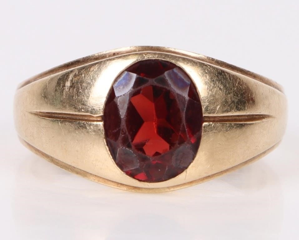 10K YELLOW GOLD RING WITH 2CT GARNET GEMSTONE (1 of 5)