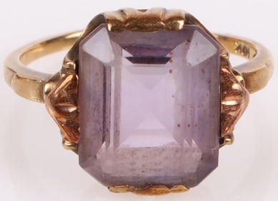 10K YELLOW GOLD LADIES AMETHYST RING
