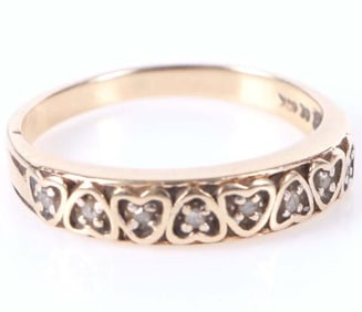 10K YELLOW GOLD DIAMOND HEART LADIES RING