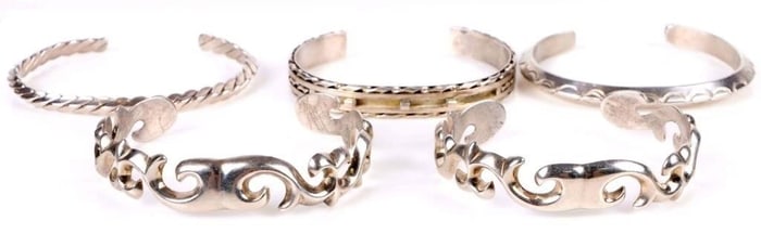 ASSORTED STERLING SILVER CUFF BRACELETS - (5)