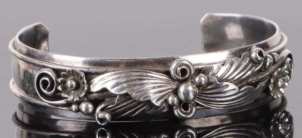 STERLING SILVER UNIQUE DESIGN LADIES CUFF BRACELET