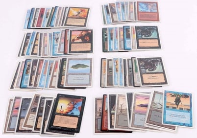 SMALL MAGIC THE GATHERING LOT OF OLD CARDS