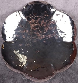 VINTAGE 0.800 SILVER SCALLOPED EDGED CENTERPIECE