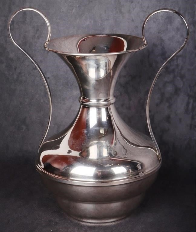 VINTAGE SOLID STERLING SILVER 190 PA MARKED VASE (1 of 4)