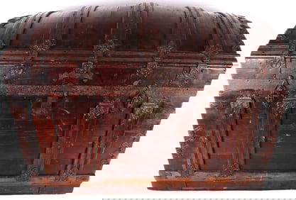 ANTIQUE STEAMER CHEST 24.00' X 20.00' X 22.50'