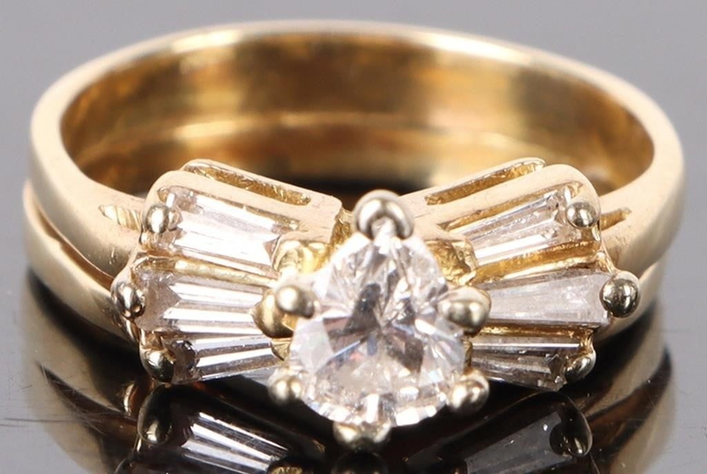 18K YELLOW GOLD DIAMOND LADIES ENGAGEMENT RING (1 of 3)