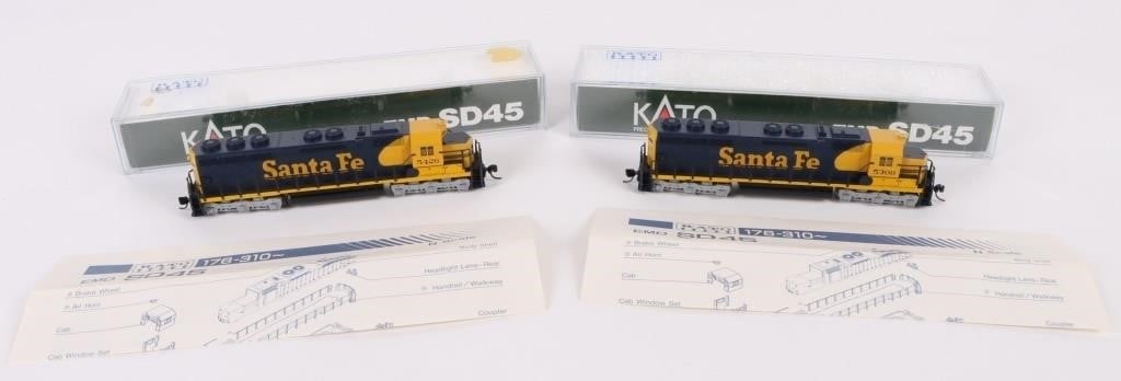 KATO N GAUGE EMD SD45 AT&SF 5300 & 5426 (1 of 7)