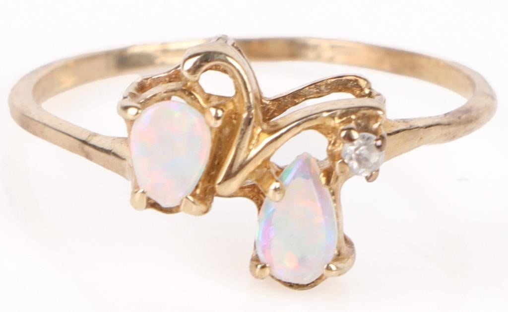 14K YELLOW GOLD OPAL DIAMOND LADIES RING (1 of 3)