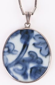 STERLING SILVER CHINESE BLUE PORCELAIN NECKLACE