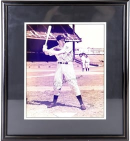 JOE DIMAGGIO SIGNED PHOTO 216/500 FRAMED W/ COA