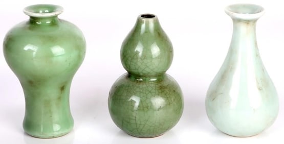 ANTIQUE CHINESE GREEN PORCELAIN MINI VASES - (3)