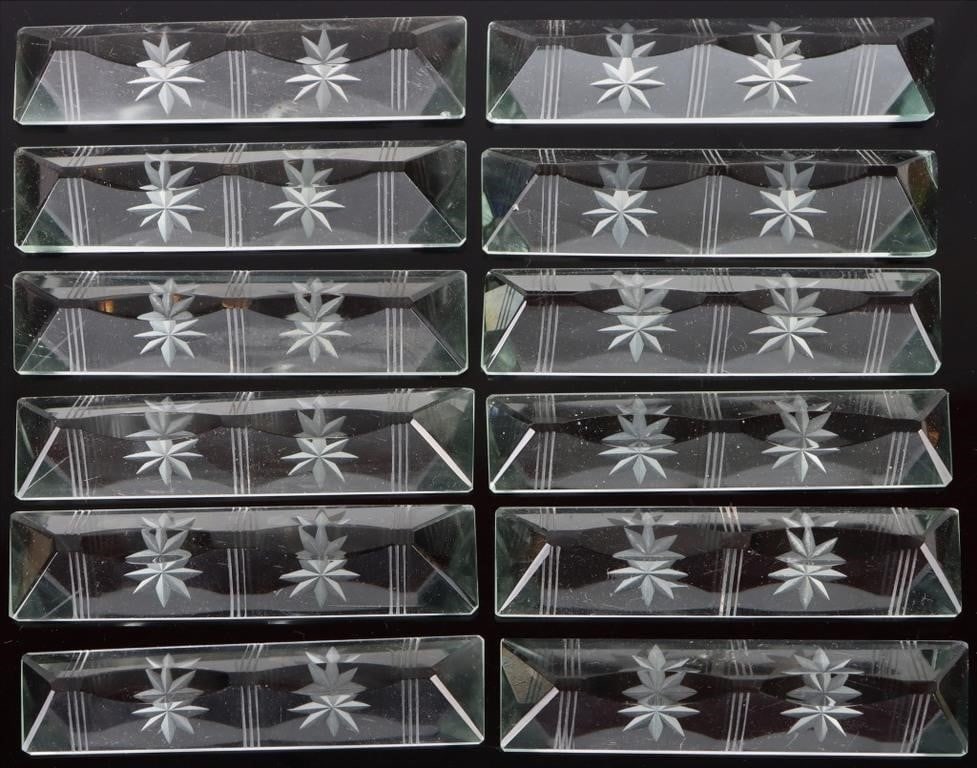 VINTAGE CRYSTAL KNIFE REST SET OF 12 W/ BOX (1 of 5)