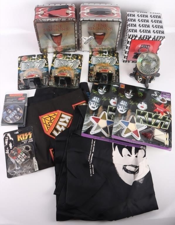 KISS COLLECTIBLE MEMORABILIA & TOYS - LOT OF 14 (1 of 7)