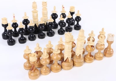 VINTAGE HANDCRAFTED RESIN/WOOD CHESS PIECE SET