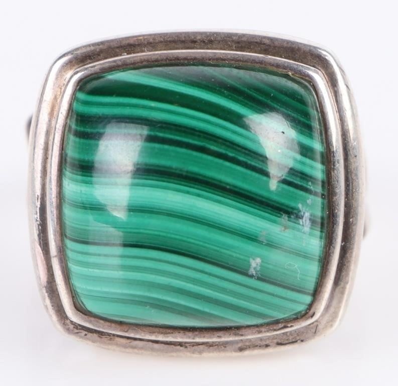 STERLING SILVER CABOCHON MALACHITE LADIES RING (1 of 3)