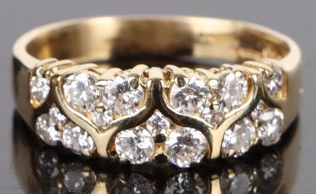 14K YELLOW GOLD DIAMOND LADIES RING - 0.83 CTW