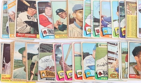 ASSORTED 1950'S-1960'S TOPPS BASEBALL CARDS ~250