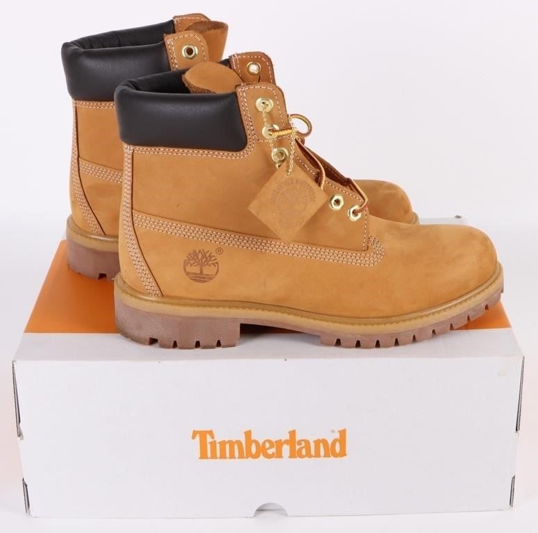 TIMBERLAND MEN'S 6IN PREMIUM WATERPROOF BOOTS: Timberland men's 6in premium waterproof boots wheat Nubuck. Size 8 comes with an original box. Size: Men's 8 Condition: Very fine.