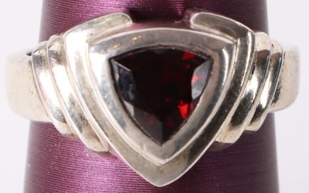 0.75CT TRILLION GARNET STERLING SILVER RING