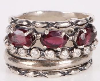 STERLING SILVER GARNET & NATURAL DIAMOND RING